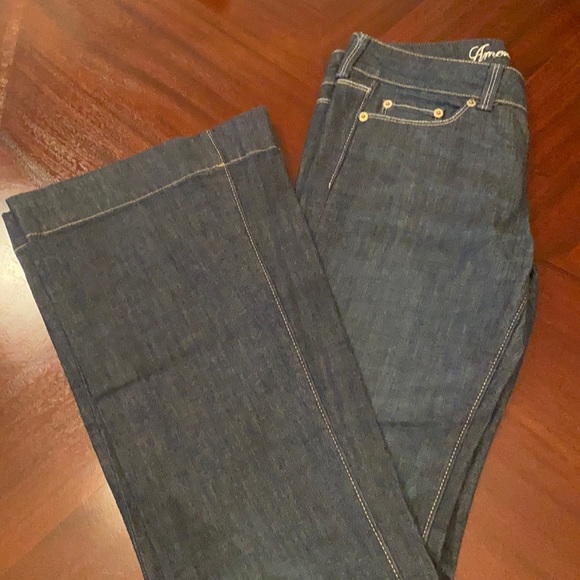 American Eagle women’s jeans - Picture 2 of 13